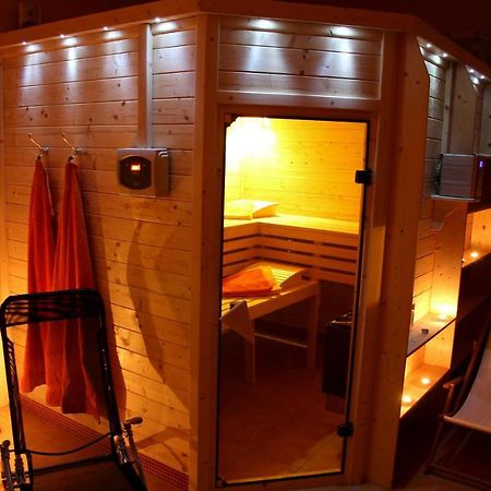 Bed and Breakfast Eurobaltyk Реваль Экстерьер фото